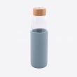 Point-Virgule glazen fles met silicone sleeve mist blauw 580ml